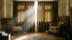 Der Trick mit schweren Vorhängen, der eine Wohnung ohne große zusätzliche Kosten gemütlicher macht