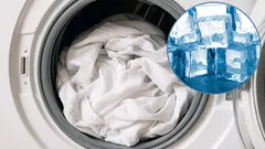 Wie man Falten ohne Bügeleisen mit der Eiswürfelmethode entfernt